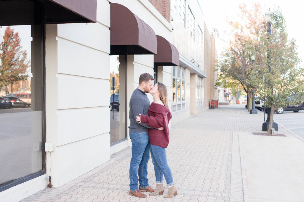 Indianapolis-in-engagement-photographer
