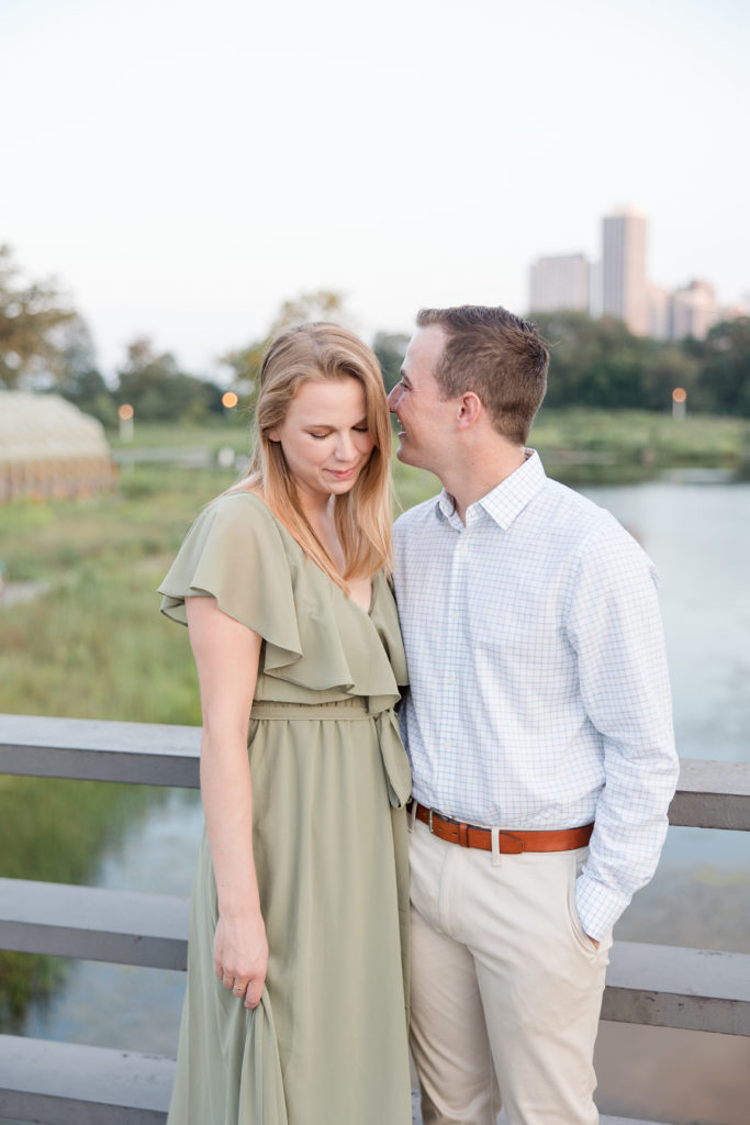 Lincoln Park engagement photos in Chicago captured by Kaitlin Mendoza Photography

