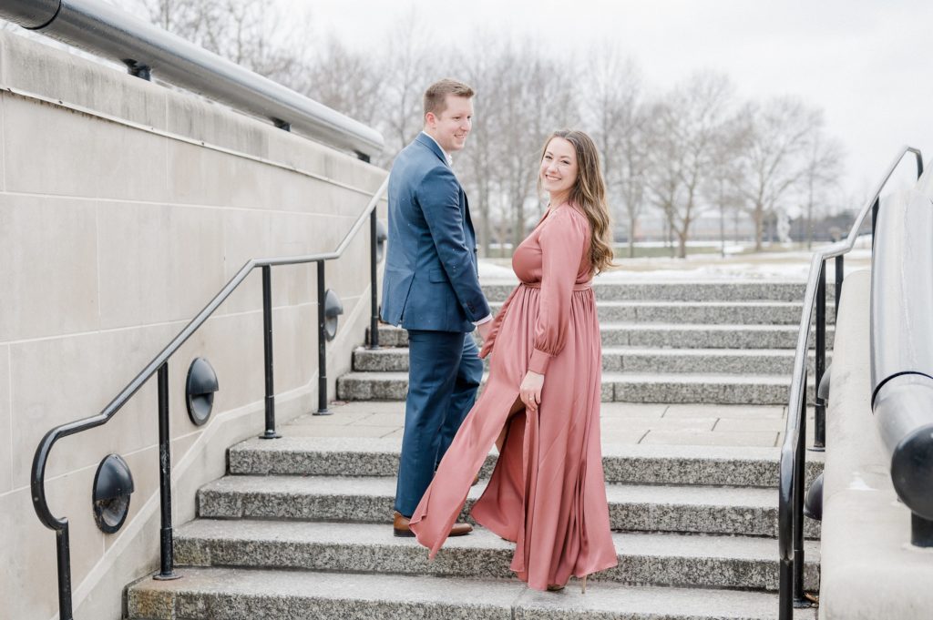Kaitlin Mendoza Photography captured an Indianapolis Canal Walk engagement session for Nicole and Craig.
