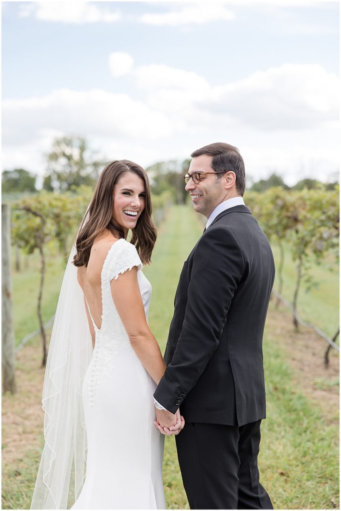 Kaitlin Mendoza Photography, a Carmel wedding photographer, captured Michelle and Matt’s Daniel’s Vineyard wedding