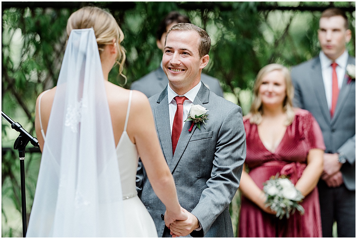 Lila and Brett’s wedding at the Black Iris Estate captured by Kaitlin Mendoza Photography.
