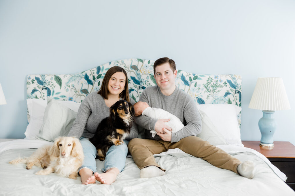 Kaitlin Mendoza Photography, a lifestyle newborn photographer in Indianapolis explaining what lifestyle newborn photography is and why she’s passionate about it. 
