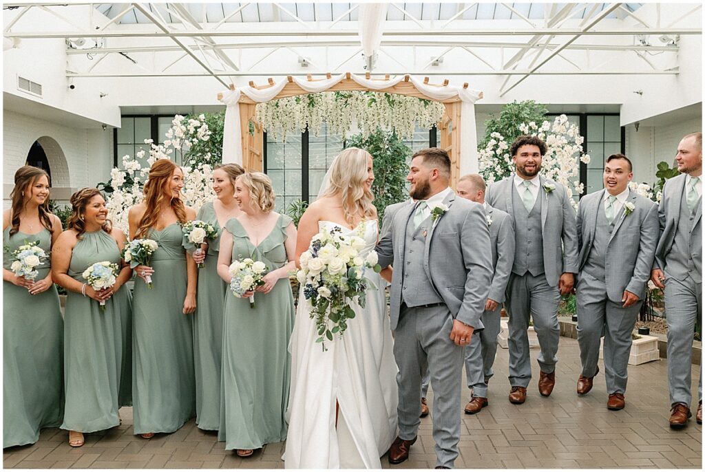 Kaitlin Mendoza Photography photographed a dreamy Pipers at the Marott Wedding in Indianapolis