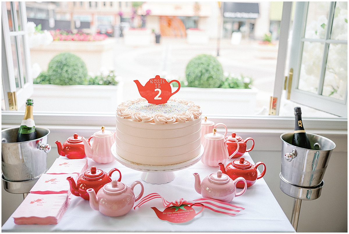 birthday party at Cake Bake in Carmel, Indiana. Kaitlin Mendoza Photography