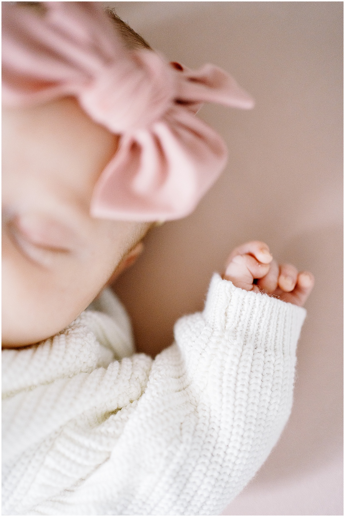 Kaitlin Mendoza Photography captures Indianapolis newborn photography for The Rayburn family.