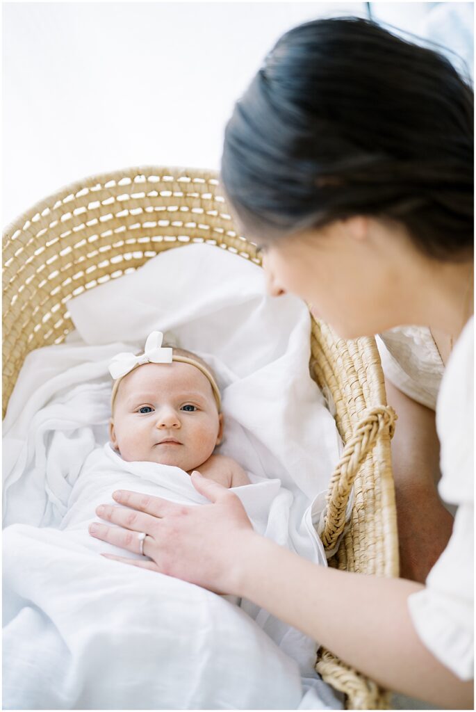 Kaitlin Mendoza Photography captures studio newborn photography in Indianapolis, Indiana for mom and baby