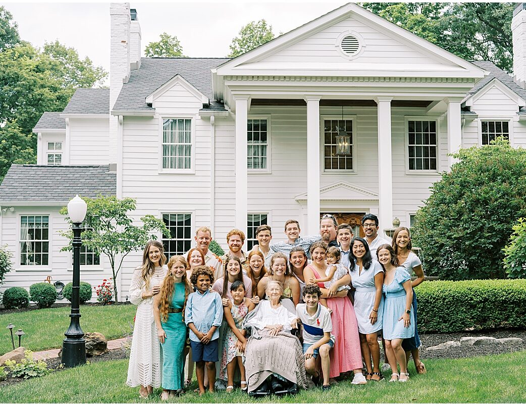 Kaitlin Mendoza Photography, an Indianapolis family event photographer captured Grandma DT’s 90th birthday celebration.