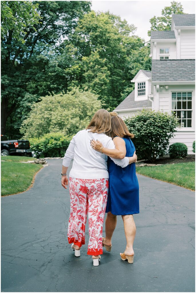 Kaitlin Mendoza Photography, an Indianapolis family event photographer captured Grandma DT’s 90th birthday celebration.