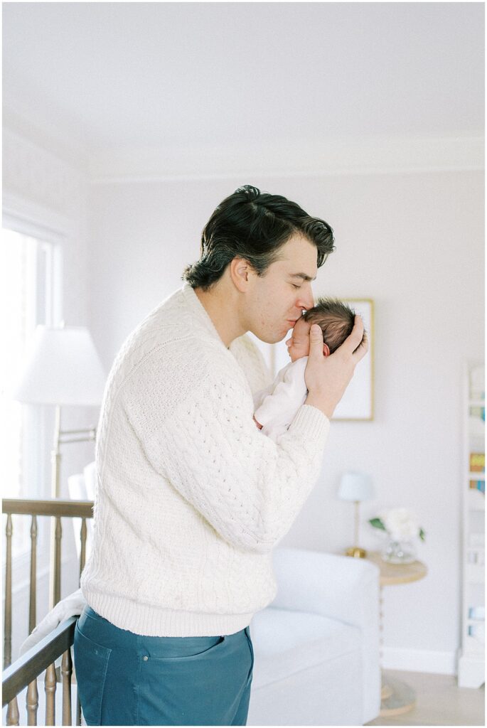 Kaitlin Mendoza captured newborn photography in Indianapolis for these first time parents and their sweet baby Tia.