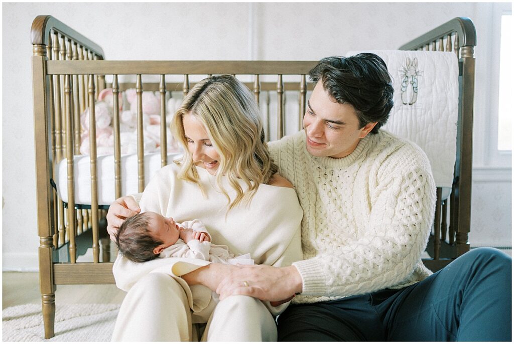 Kaitlin Mendoza captured newborn photography in Indianapolis for these first time parents and their sweet baby Tia.