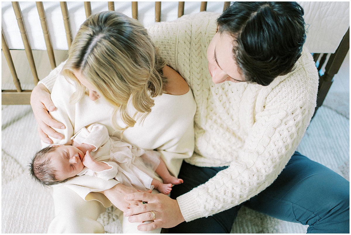 Kaitlin Mendoza captured newborn photography in Indianapolis for these first time parents and their sweet baby Tia.