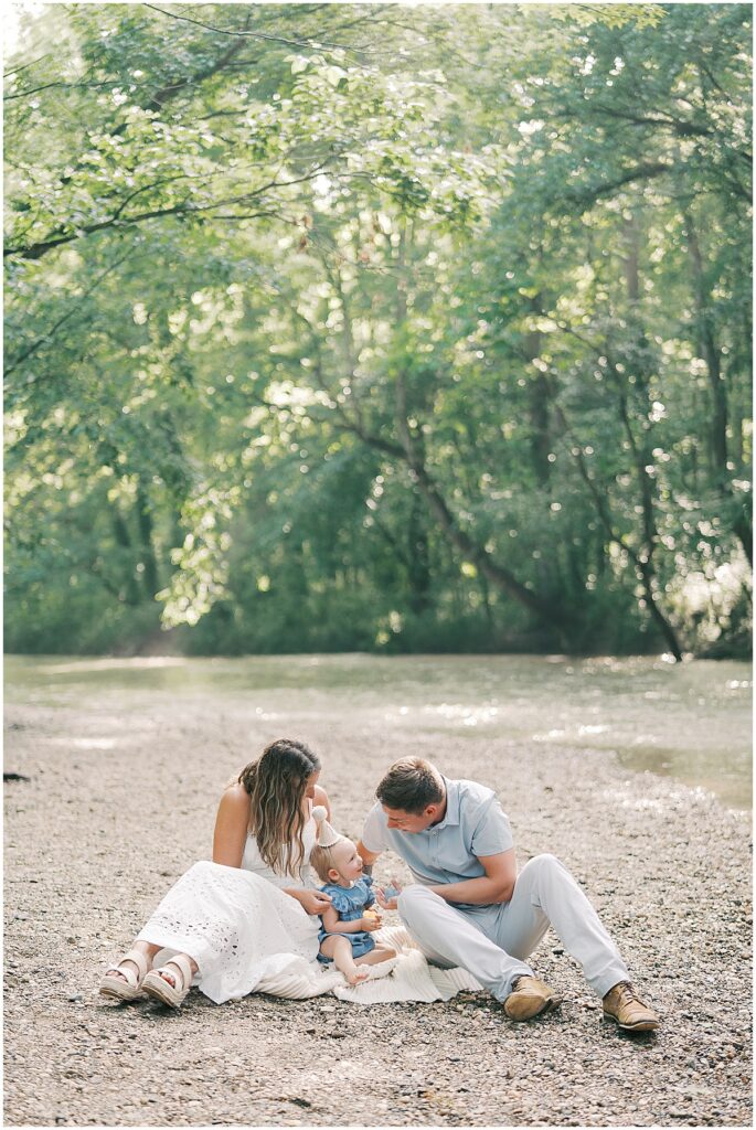 Kaitlin Mendoza is a Carmel, Indiana family photographer who captured a family and 1 year milestone photo session at Flowing Well Park.