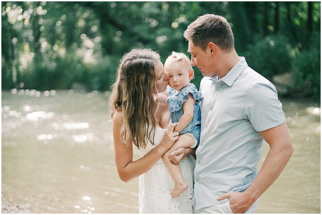 Kaitlin Mendoza is a Carmel, Indiana family photographer who captured a family and 1 year milestone photo session at Flowing Well Park.