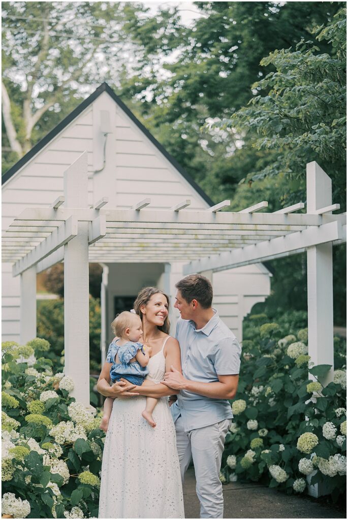 Kaitlin Mendoza is a Carmel, Indiana family photographer who captured a family and 1 year milestone photo session at Flowing Well Park.