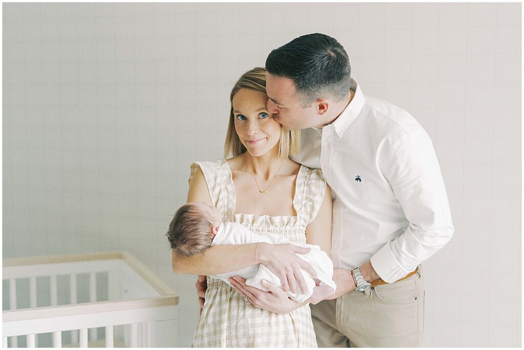 Kaitlin Mendoza captures Carmel, Indiana newborn photography of baby Noah during an in-home photo session.