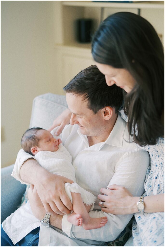 Kaitlin Mendoza is an In-home Indianapolis, Indiana Newborn Photographer who photographed baby graham’s newborn photos.
