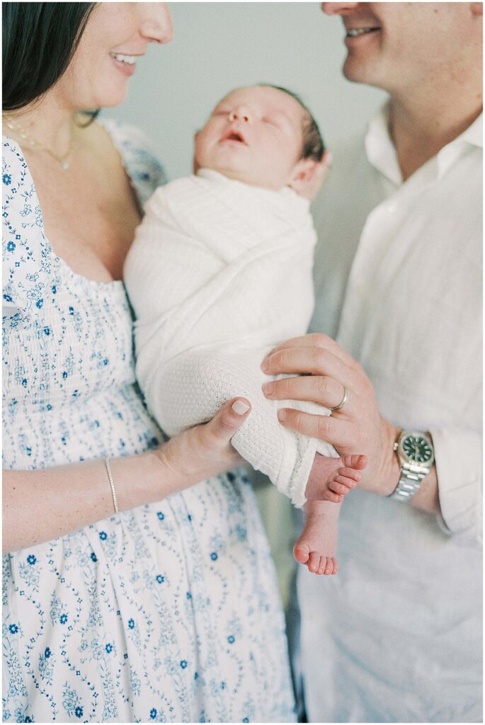 Kaitlin Mendoza is an In-home Indianapolis, Indiana Newborn Photographer who photographed baby graham’s newborn photos.
