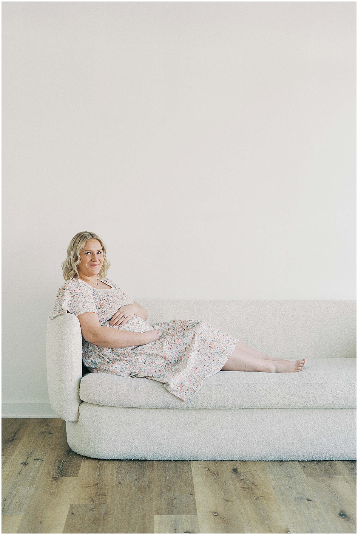Kaitlin Mendoza is a maternity photographer in Indianapolis who photographed Anna and her family in the studio before baby #3.