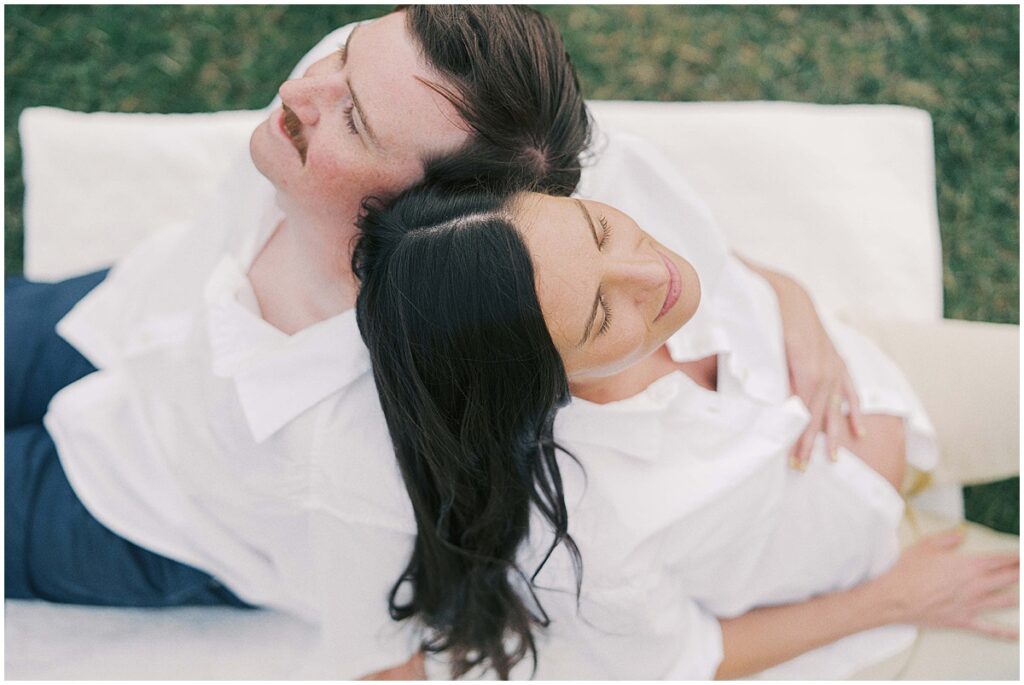 Kaitlin Mendoza is a maternity photographer in Indianapolis, Indiana that captured Taylor’s maternity photo session.