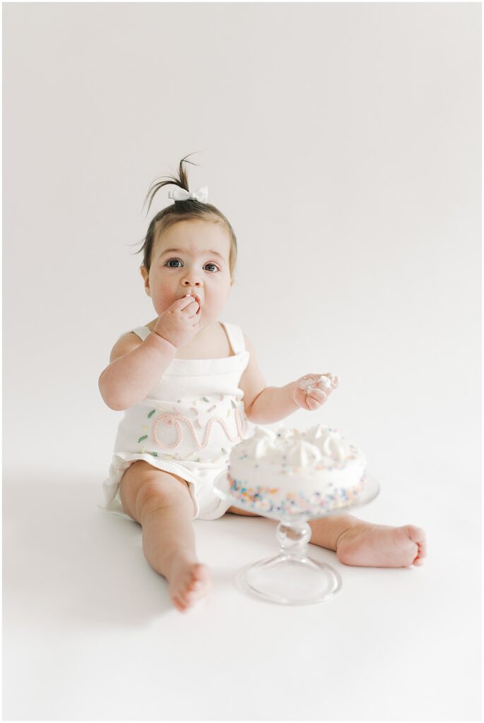 First birthday cake smash session by Indianapolis Photographer Kaitlin Mendoza