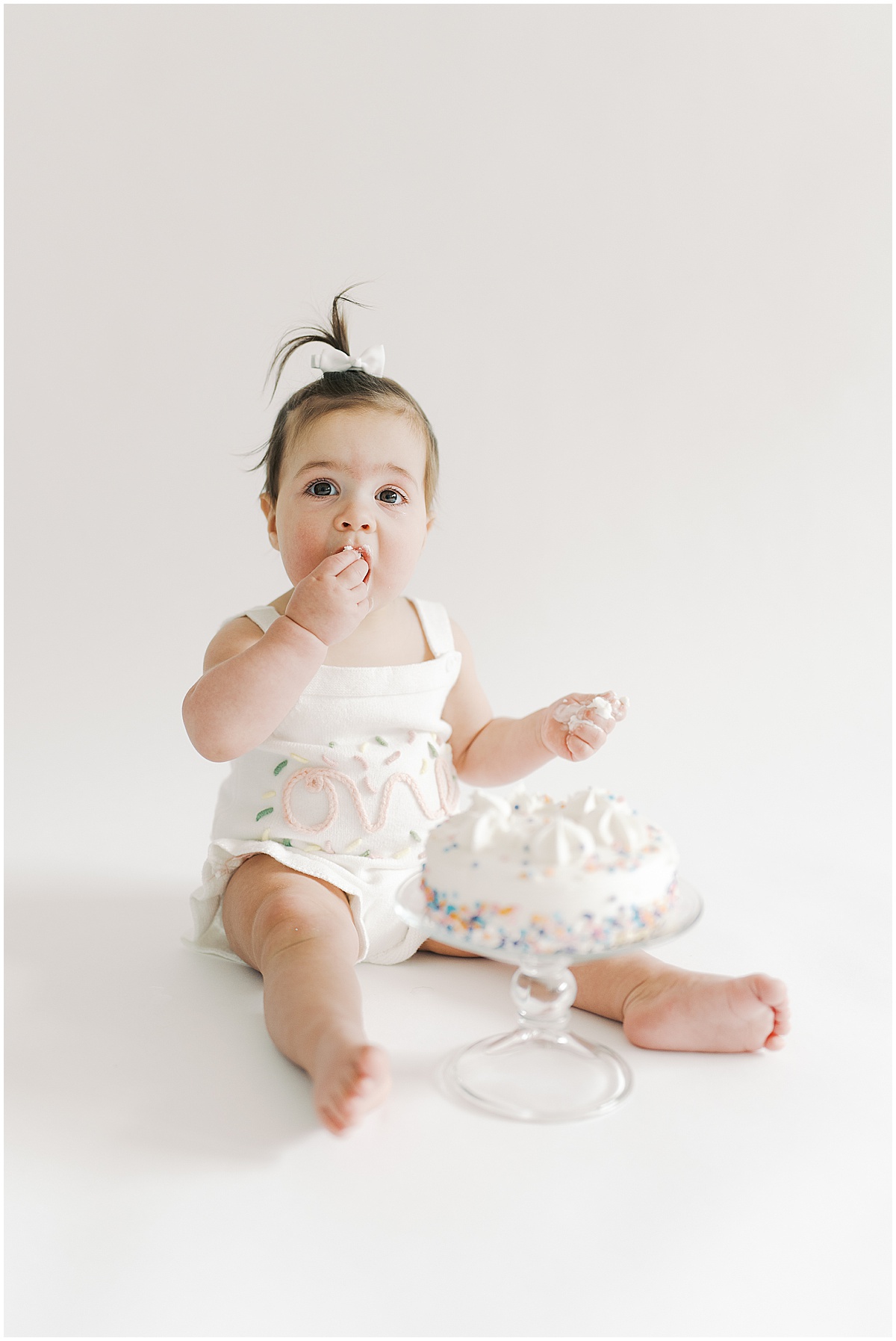 First birthday cake smash session by Indianapolis Photographer Kaitlin Mendoza