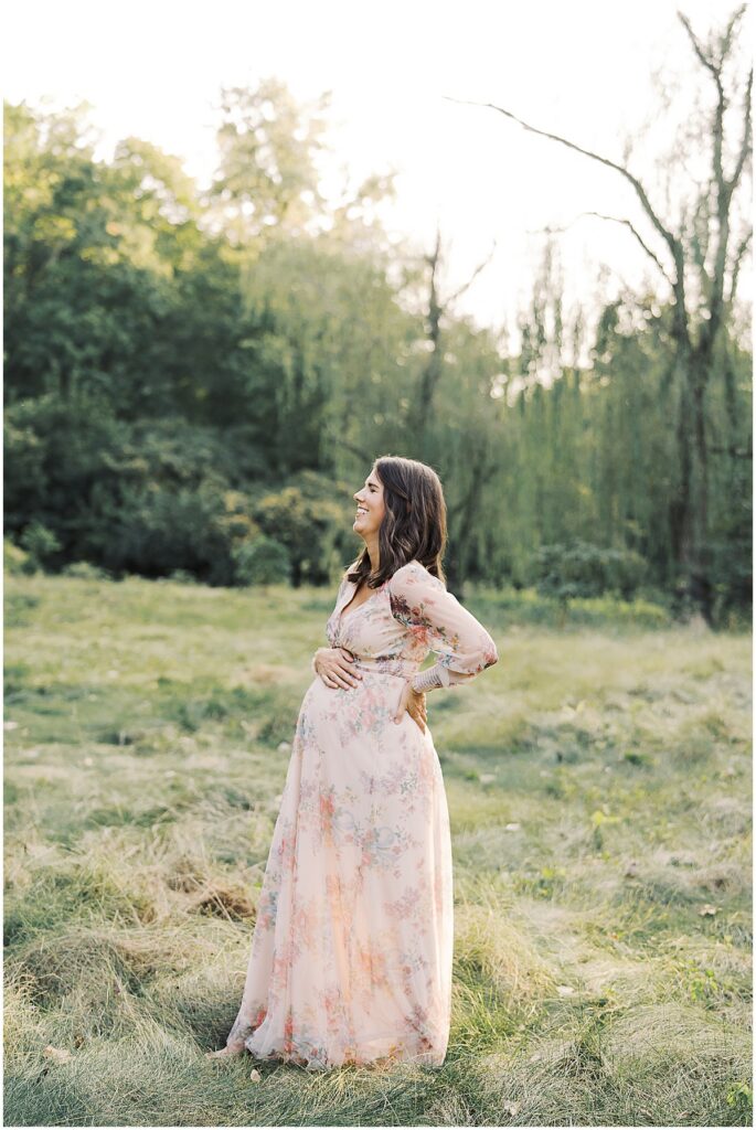 Maternity session at Holcomb Gardens in Indianapolis